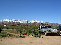 images/Trails/Utah-StGeorge/RoadTrip2005-Day2-ChurchRocks-01.jpg