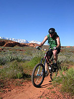 images/Trails/Utah-StGeorge/RoadTrip2005-Day2-ChurchRocks-06.jpg