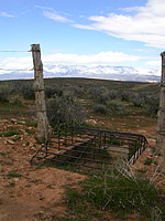 images/Trails/Utah-StGeorge/Roadtrip2005-Day4-HurricanceCliffs-08.jpg