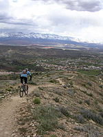 images/Trails/Utah-StGeorge/Roadtrip2005-Day4-HurricanceCliffs-18.jpg